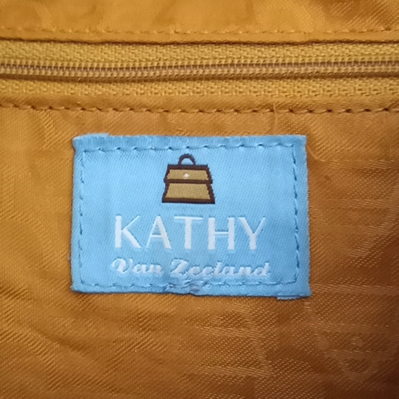 Purse - Picture 3 of 3